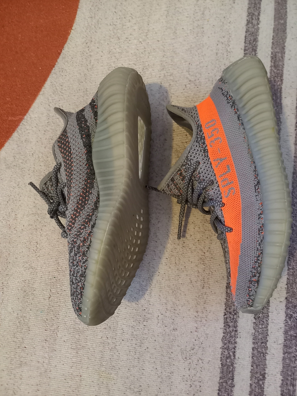 Adidas Yeezy Boost 350 V2 Men’s Grey with Orange Stripe - Picture 5 of 7